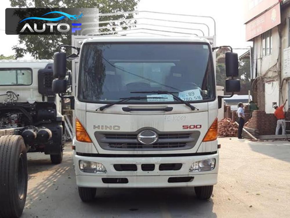 Giá xe tải Hino FC9JNTC (6.5t - 7.3m) thùng mui bạt